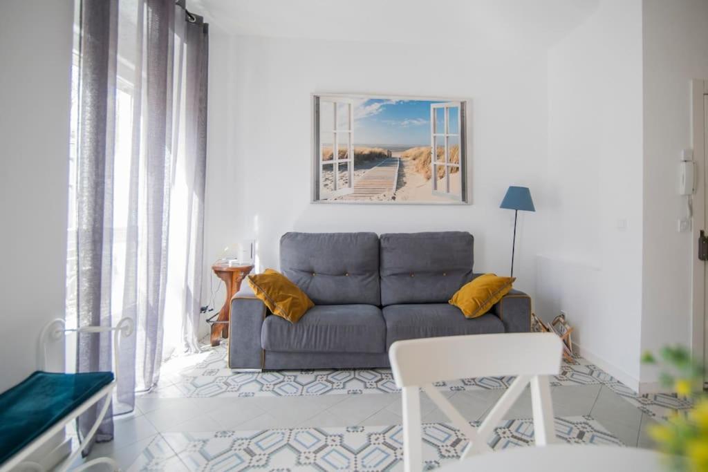 Cozy Flat In City Center Feel The Vibe Selfcheckin Valenza Esterno foto