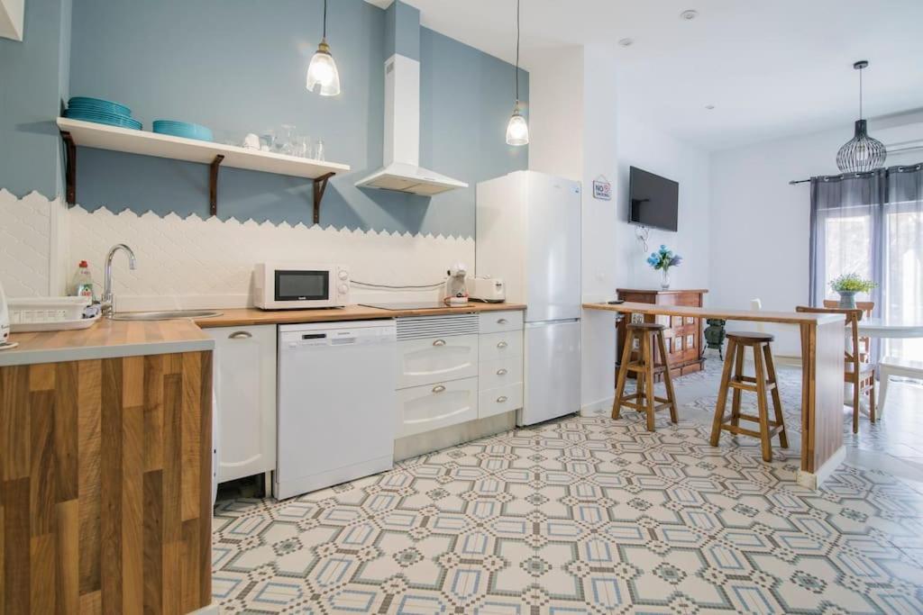 Cozy Flat In City Center Feel The Vibe Selfcheckin Valenza Esterno foto