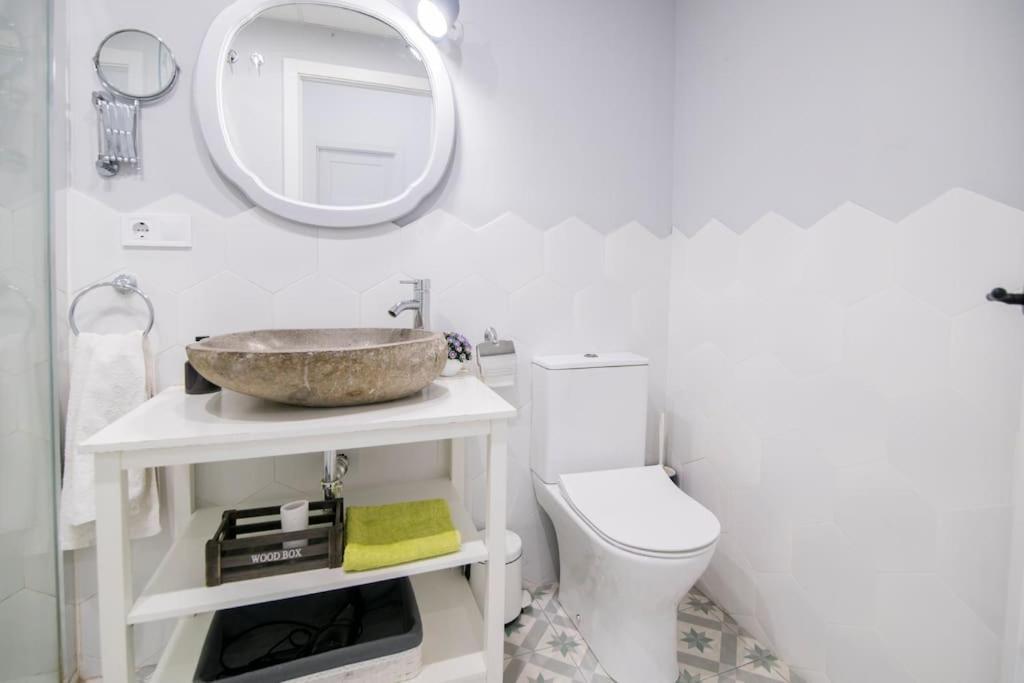 Cozy Flat In City Center Feel The Vibe Selfcheckin Valenza Esterno foto