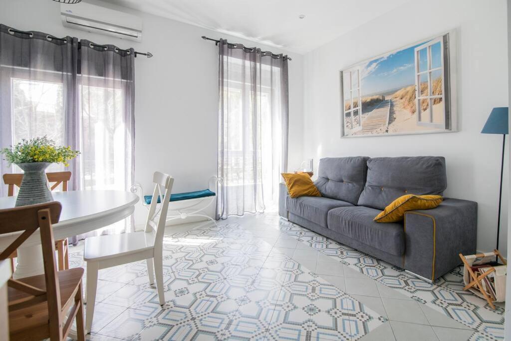 Cozy Flat In City Center Feel The Vibe Selfcheckin Valenza Esterno foto